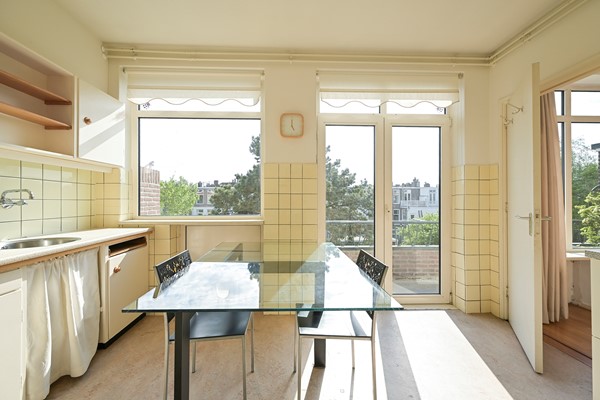 Medium property photo - Spaarwaterstraat 42, 2593 RN The Hague